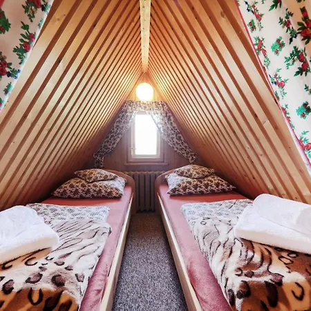 Rentplanet - Szafran Apartamento *