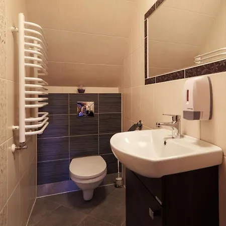 Rentplanet - Szafran Apartamento *